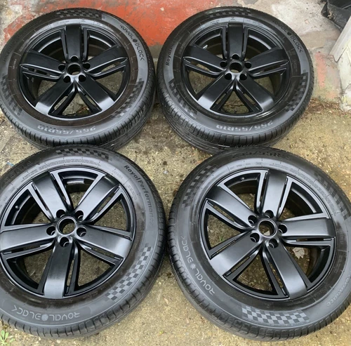 OEM VW AMAROK ALLOY WHEELS 19?? INCH BLACK & TYRES T5 Transporter 5x120 GENUINE