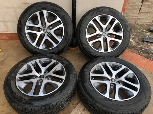 GENUINE LAND ROVER DEFENDER 5 20 INCH STYLE 5095 ALLOY WHEELS & PIRELLI TYRES